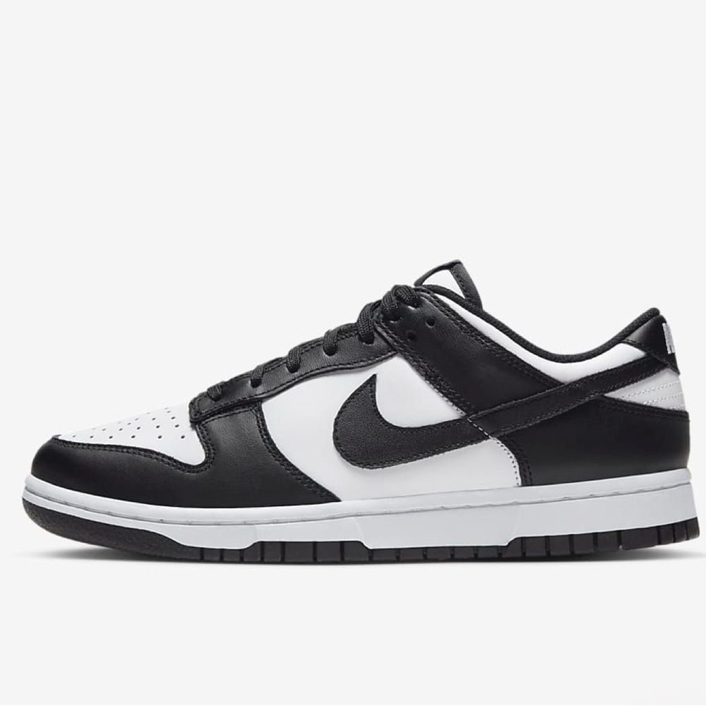 NIB Nike Classic Black and White Low-Tops | pandas